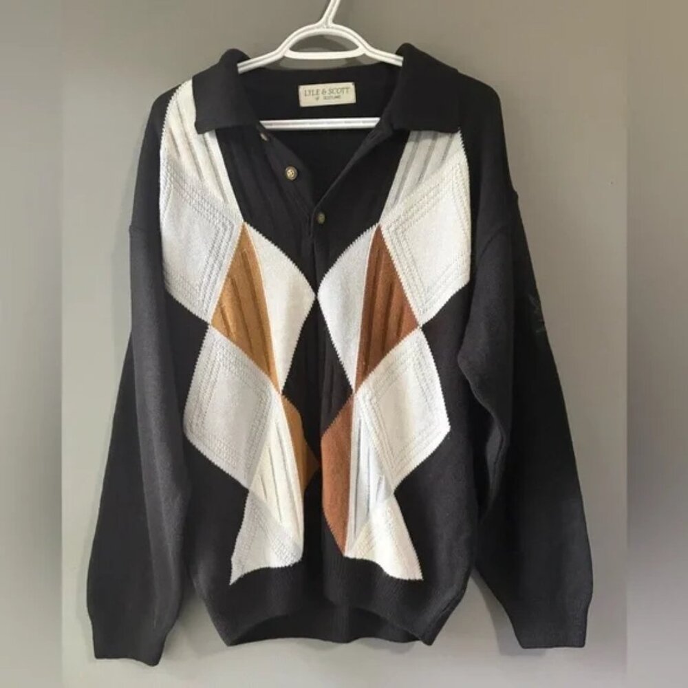 Lyle & Scott of Scotland, size large, Black and Brown Knitwear long sleeve